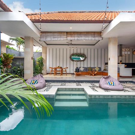 Villa Scarlet Seminyak Esterno foto