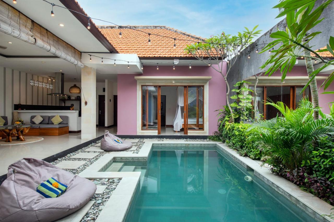 Villa Scarlet Seminyak Esterno foto